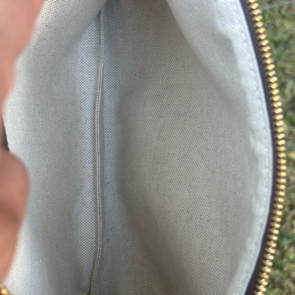 Gucci GG Jumbo Monogram Waist Belt Bag or Bumbag - Picture 6 of 16